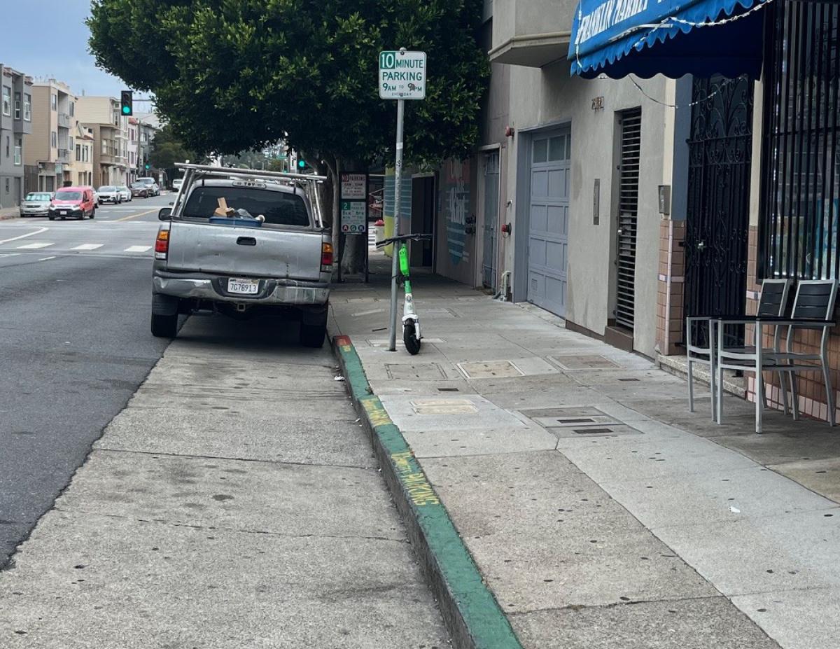 Short term parking zone with sign