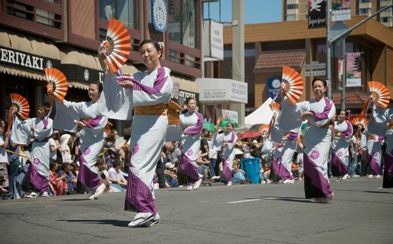 Fan Dancers at Cherry Blossom Parade