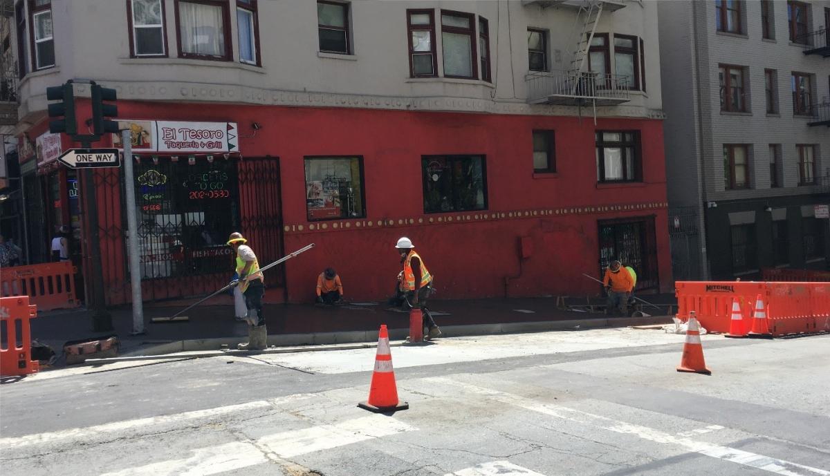 Bulb out on Leavenworth and O'Farrell