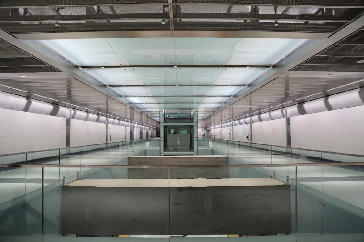 Picture of a corridor in the future Moscone Station