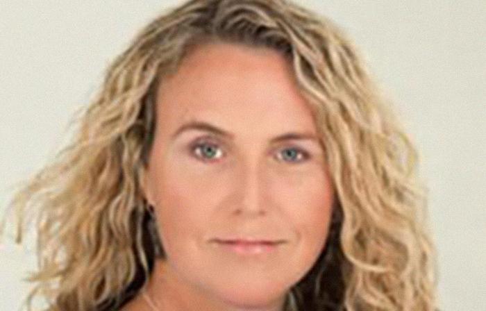 Headshot of Muni Art 2020 Poet Iris Jamahl Dunkle