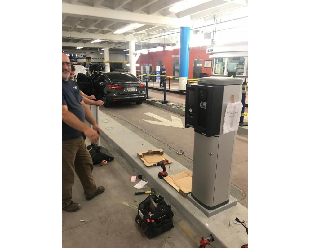 Ellis O'Farrell Garage  - Street Install