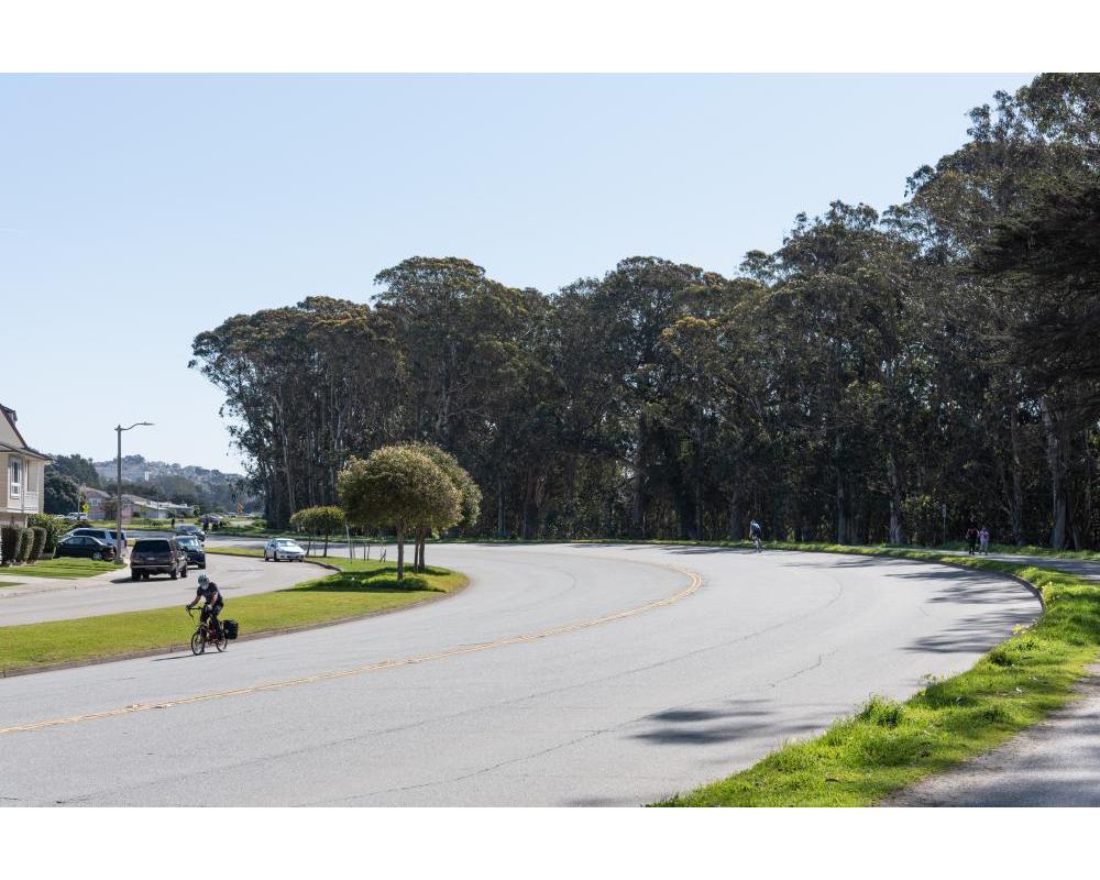 Lake Merced Boulevard heading towards Skyline Boulevard (existing conditions)