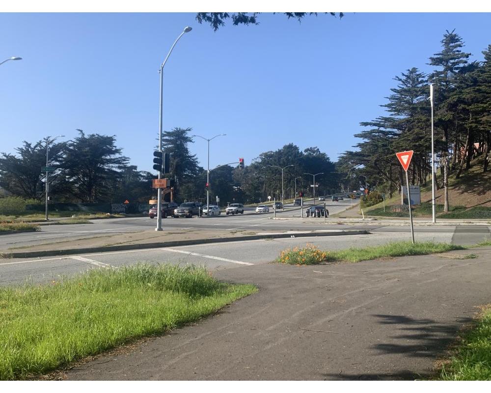 Lake Merced Boulevard and Brotherhood Way (existing conditions)