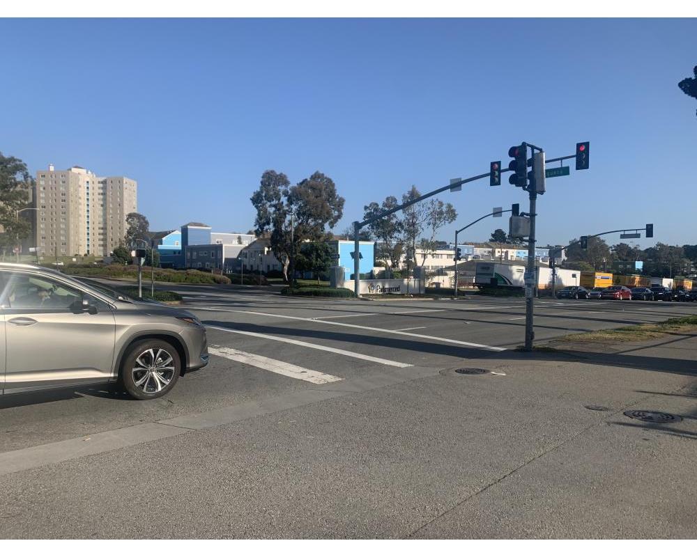 Lake Merced Boulevard and Higuera Avenue (existing conditions)
