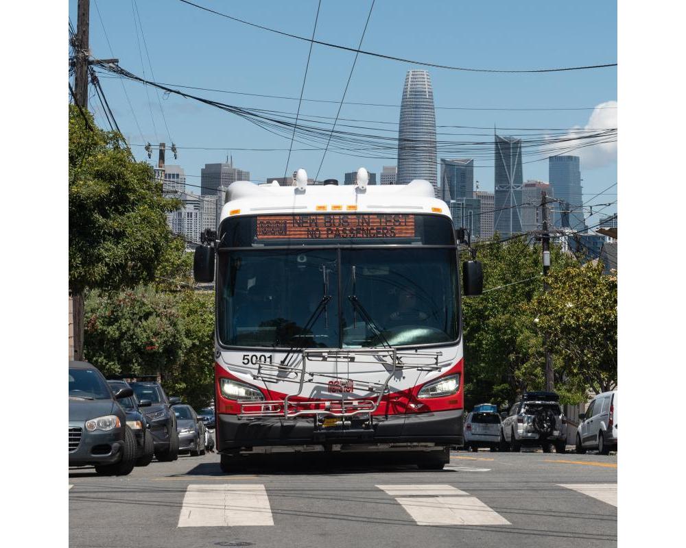 Testing the New Flyer Battery Electric on the 9 line   