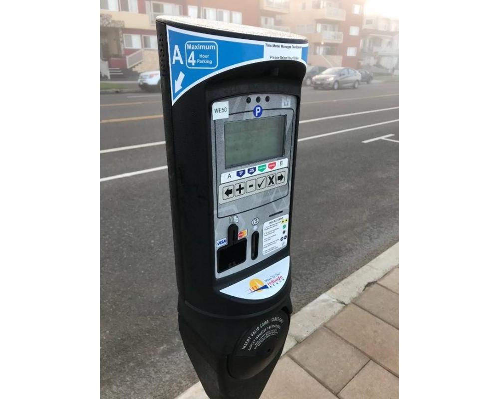 Image of New single space pay-by-license paystation system close up shot
