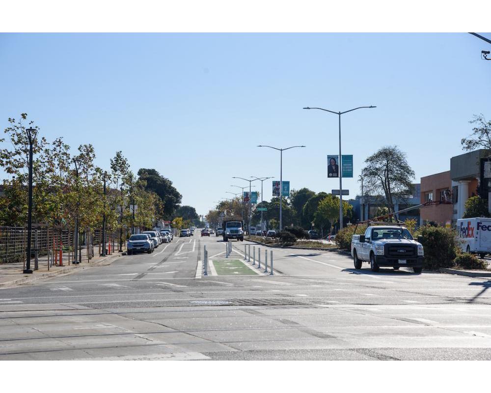 Evans Avenue looking eastward at 3rd Street (November 2022)