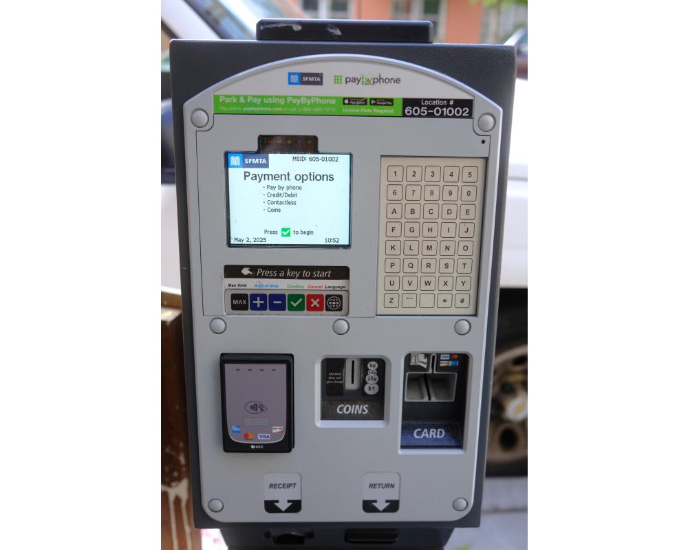 Pay or Permit Paystation with payment methods 