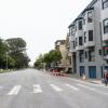 Oak Street showing four vehicle travel lanes