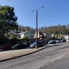 vehicles queueing to drop off at Clarendon Elementary 
