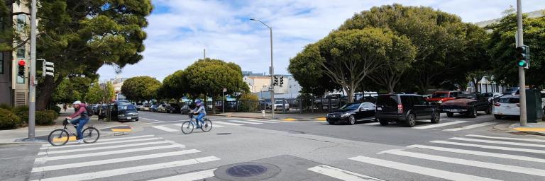 Existing traffic signals at the intersection of Steiner and Turk