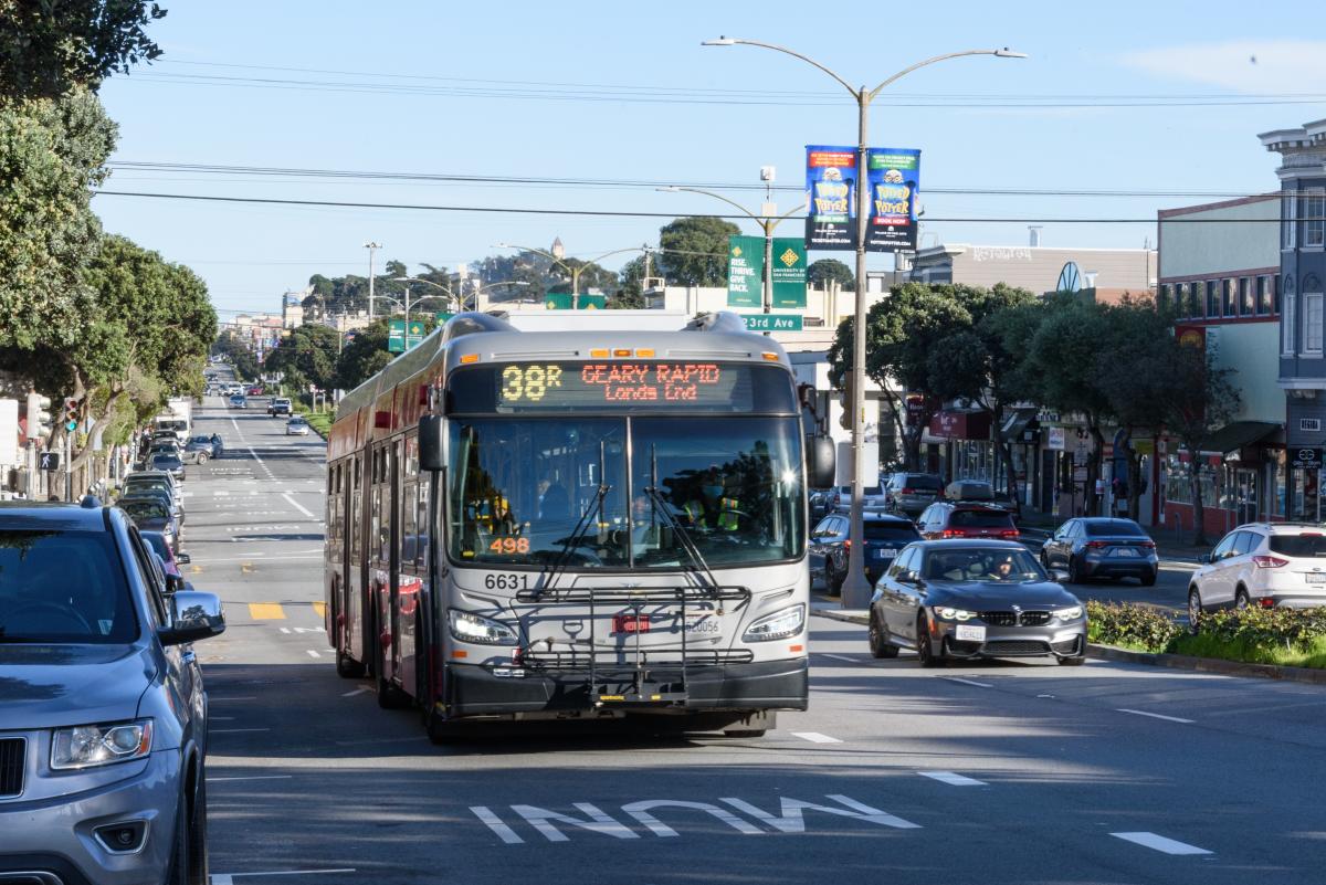38R Geary Rapid bus drives on Geary in the Outer Richmond.