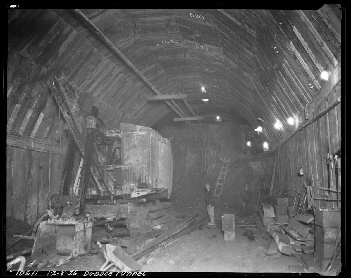 Black and white photo from 1926 showing Sunset Tunnel under construction.
