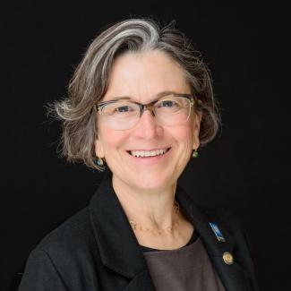 Portrait of SFMTA Board Director Janet Tarlov