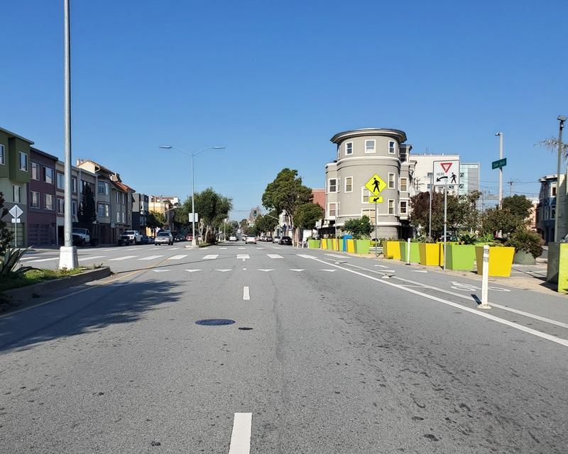 Guerrero looking north at the intersection of 28th Street