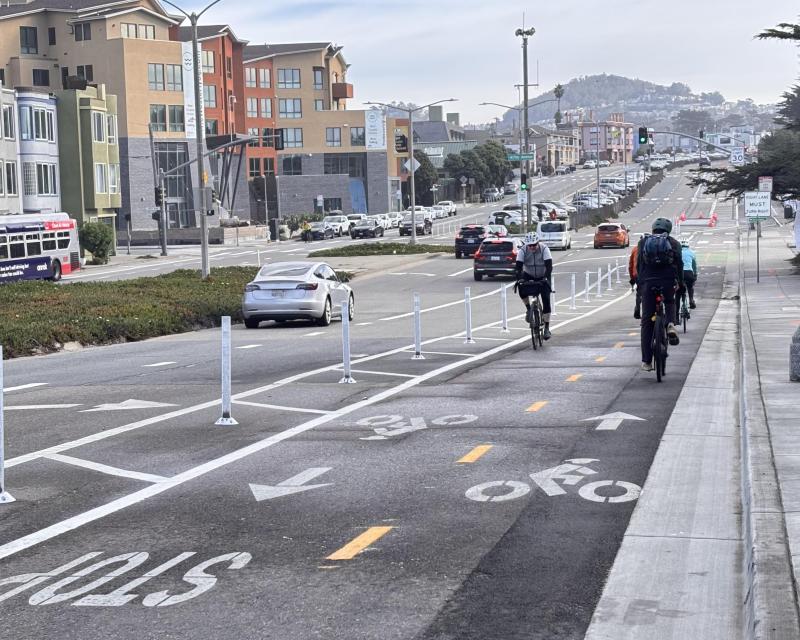 new completed two-way bikeway on Sloat