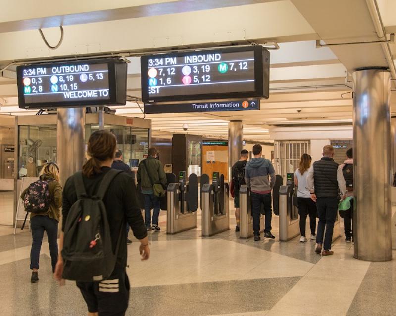 Testing of new subway digital signs underway