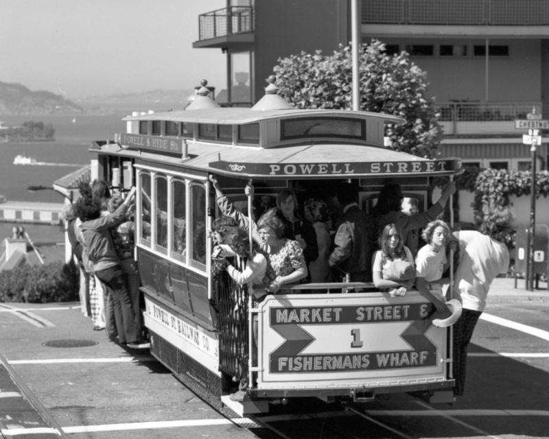 cable car 1 on hyde street