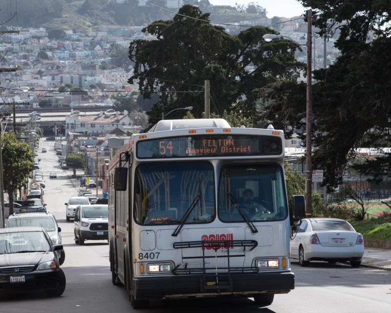 Image of the 54 Felton bus in the Oceanview neighborhood.