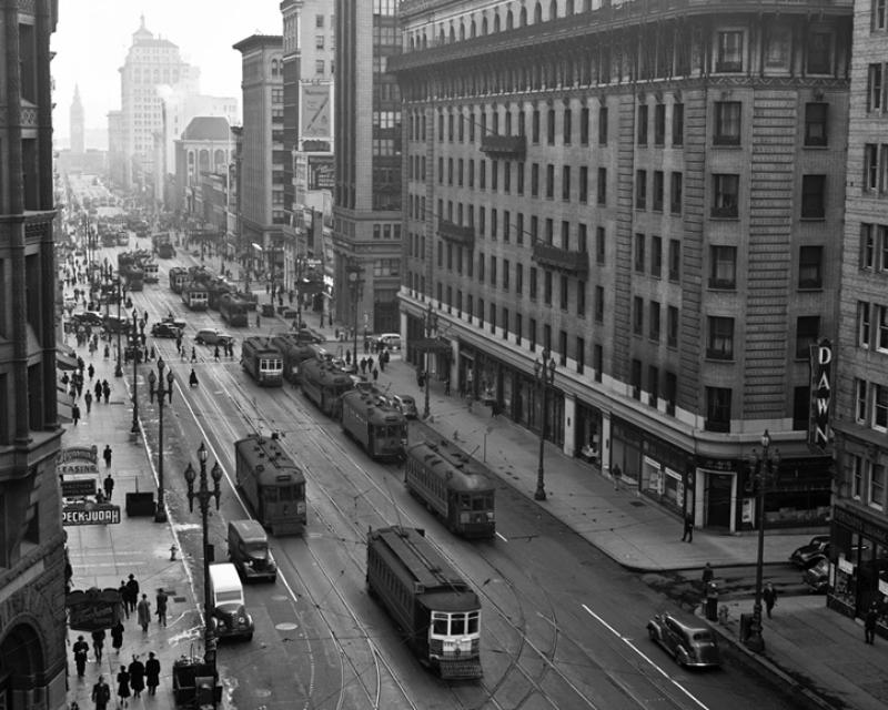 streetcars on Market in 1940