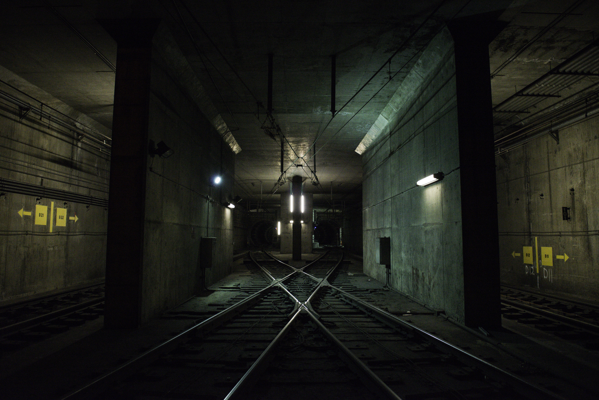 Embarcadero Station crossover