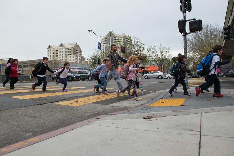 Kids crossing the intersection