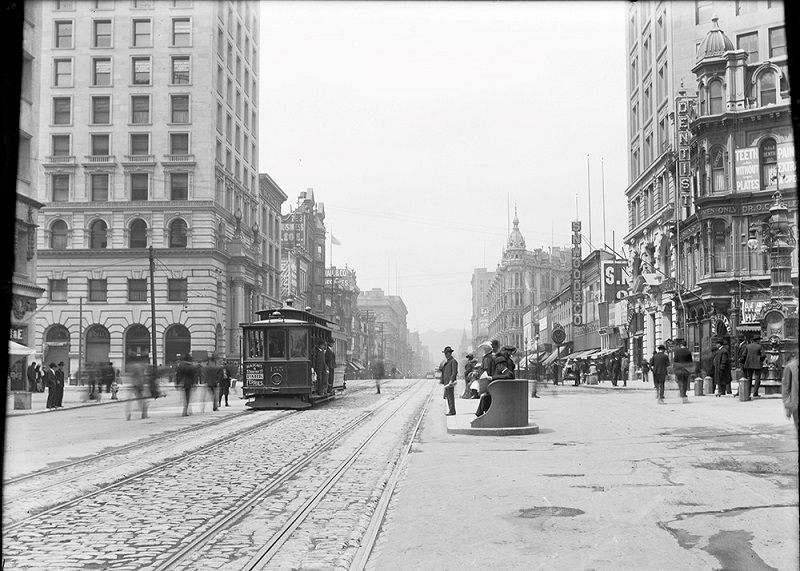 A view of Market Street looking west from Geary, 1906.