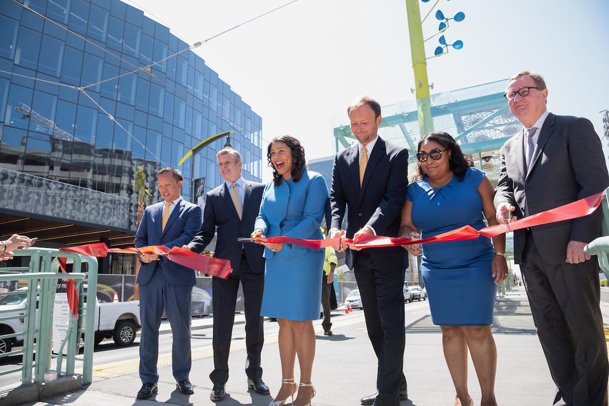 Cutting the ribbon for the new Chase Center platform.