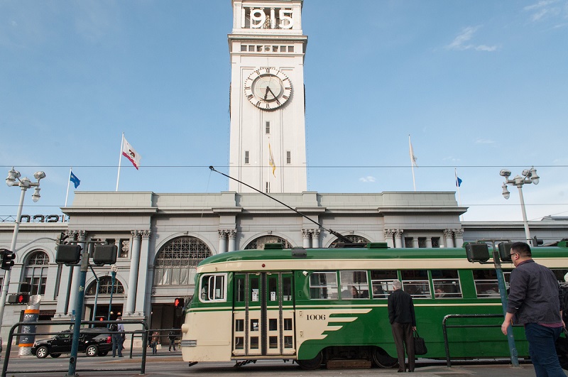 F Market at Ferry Plaza