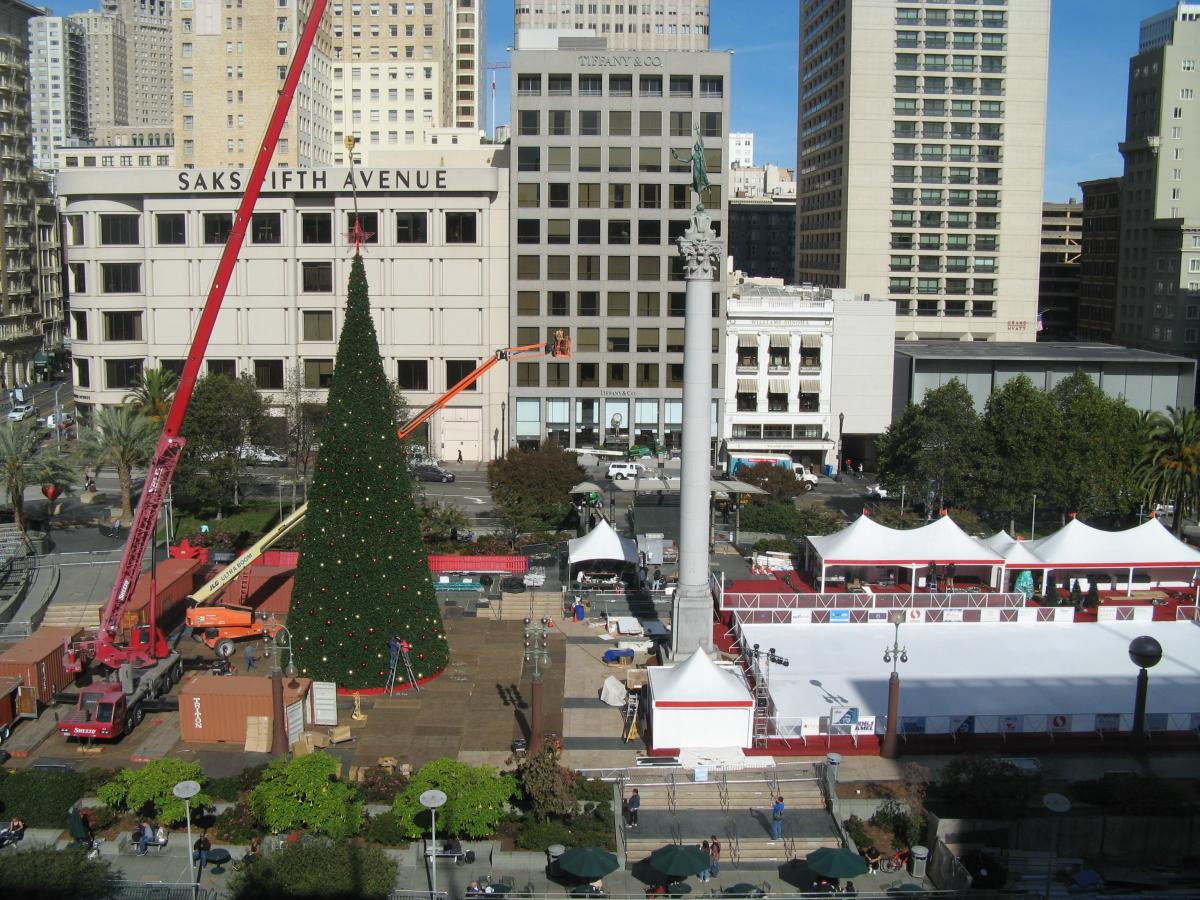 Christmas tree in Union Square