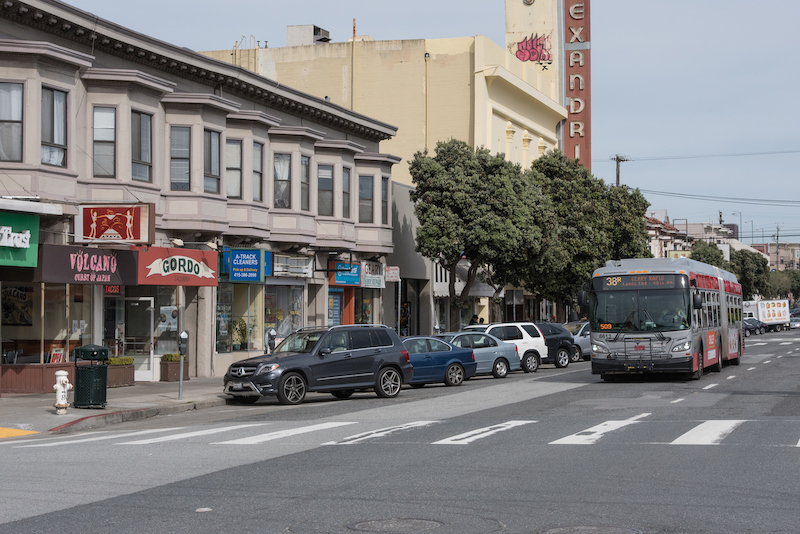 Muni bus on Geary Boulevard