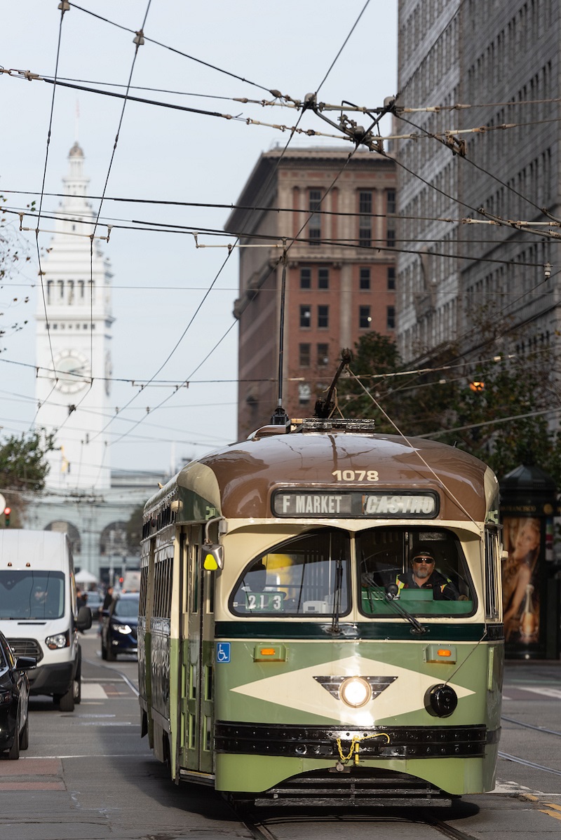 F Market streetcar on Market