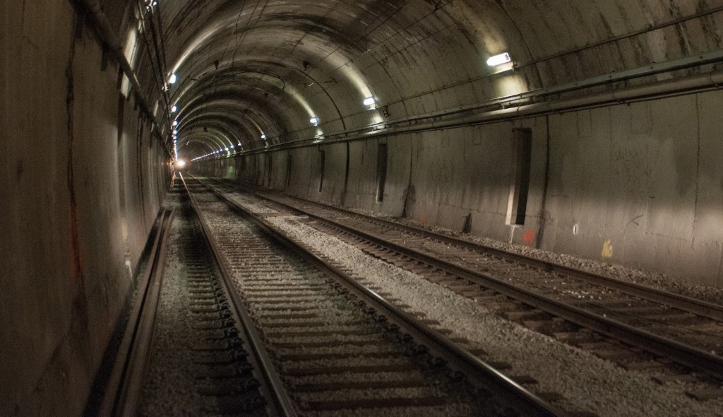 Twin Peaks Tunnel Eureka Curve