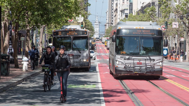buses using transit lanes with e scooter and e bike