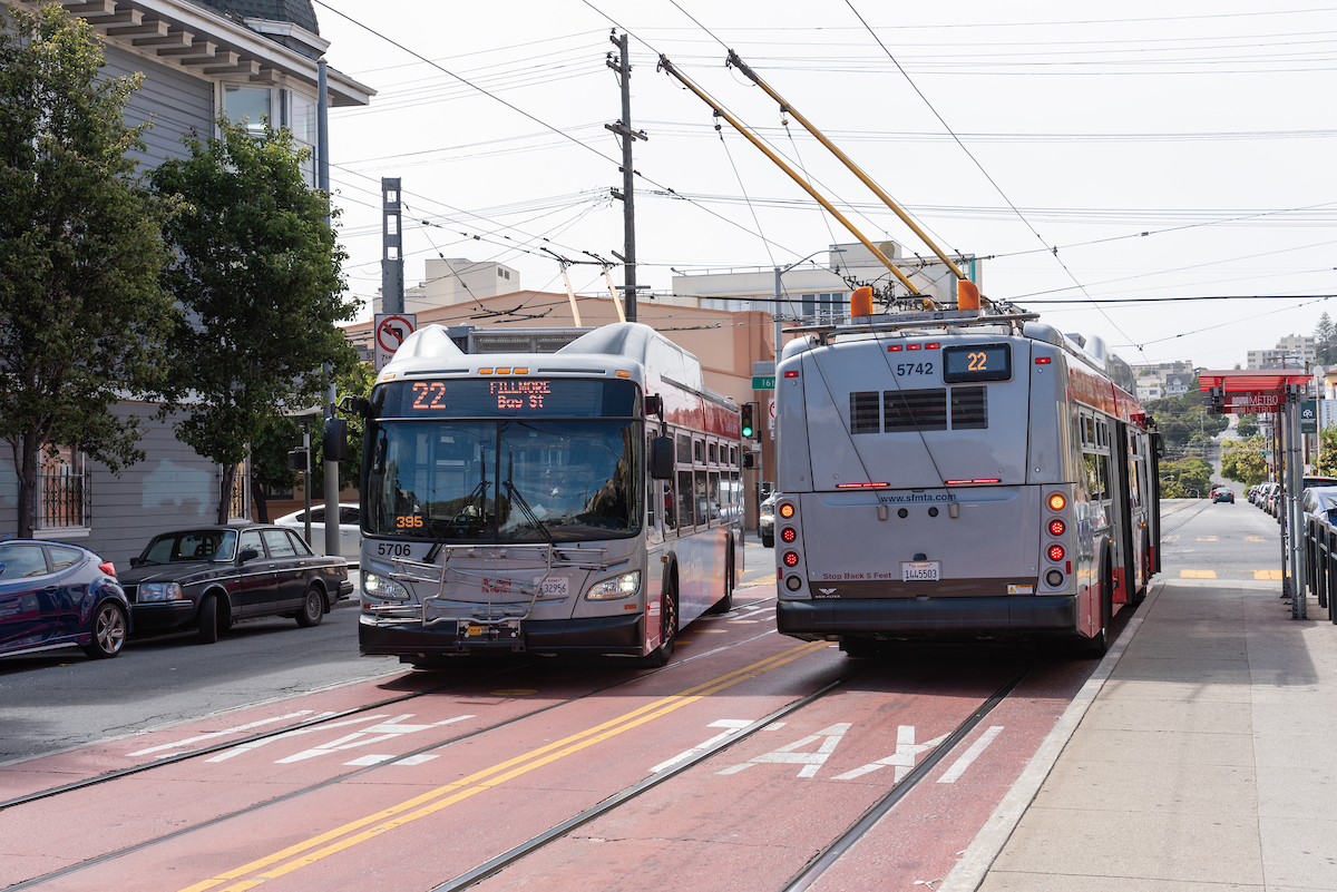 22 Fillmore zero emission coaches