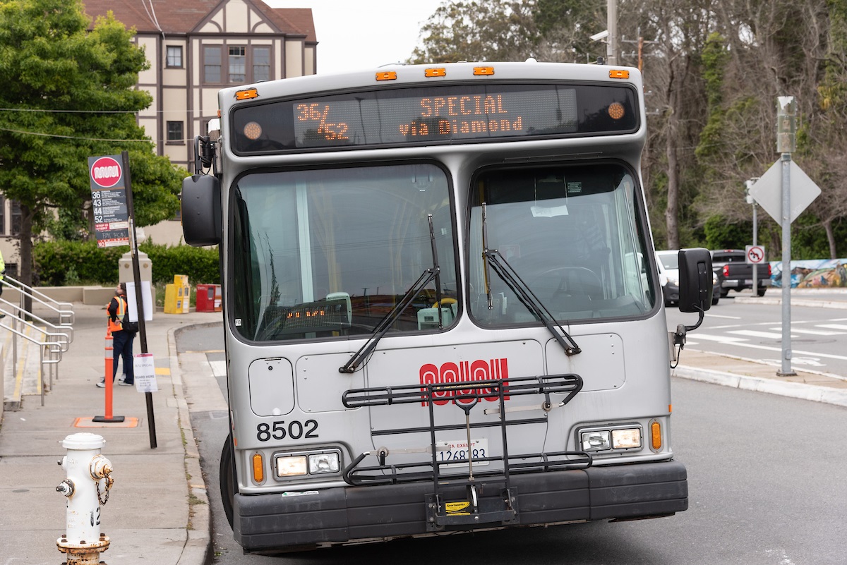 Photo of 36/52 special service bus