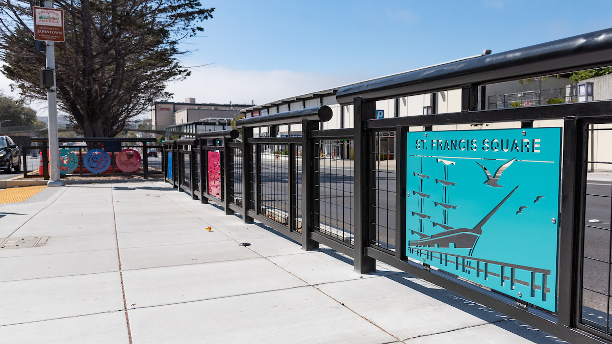 image of new panels at crosswalk on Geary at Buchanan