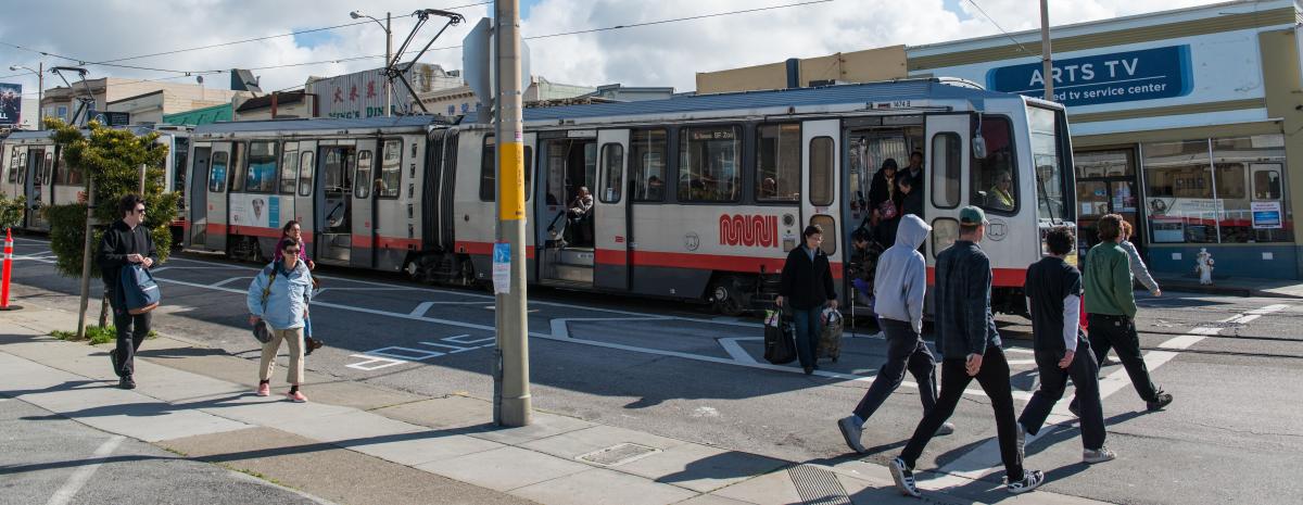 People loading up on the L Taraval in the Outer Sunset