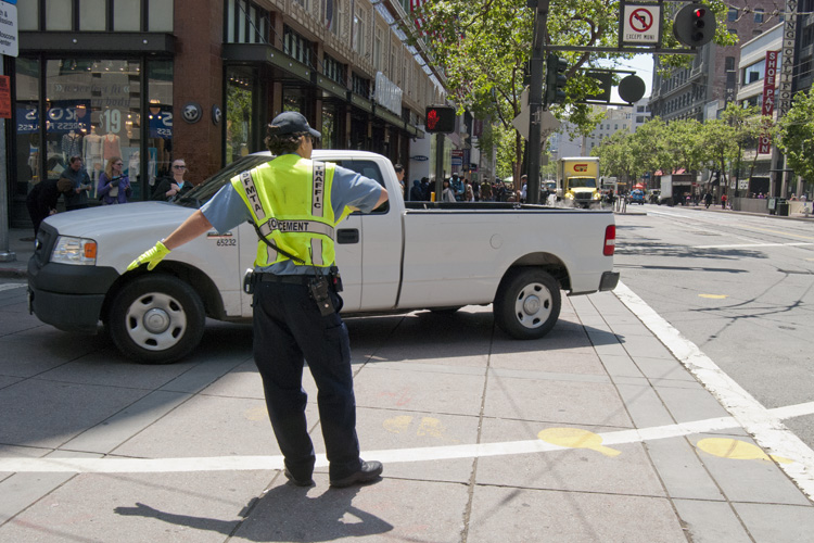 Traffic control at 4th and Market