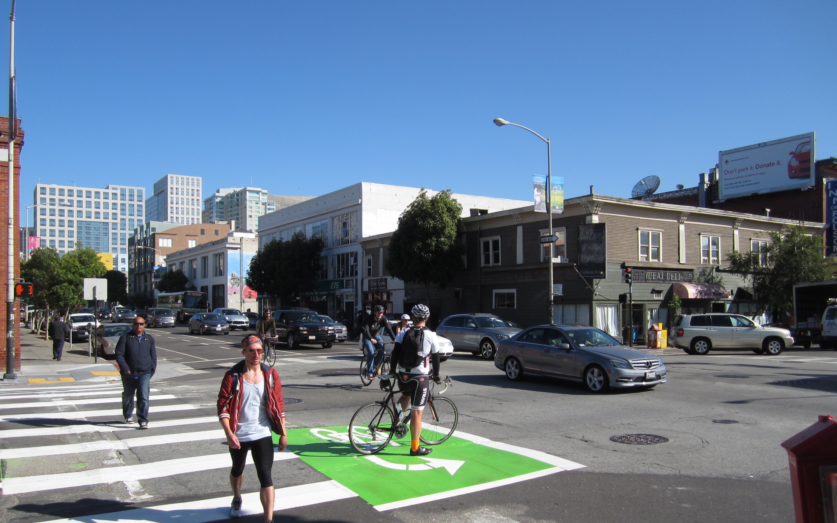 Bike box at the intersection of 8th and Folsom streets