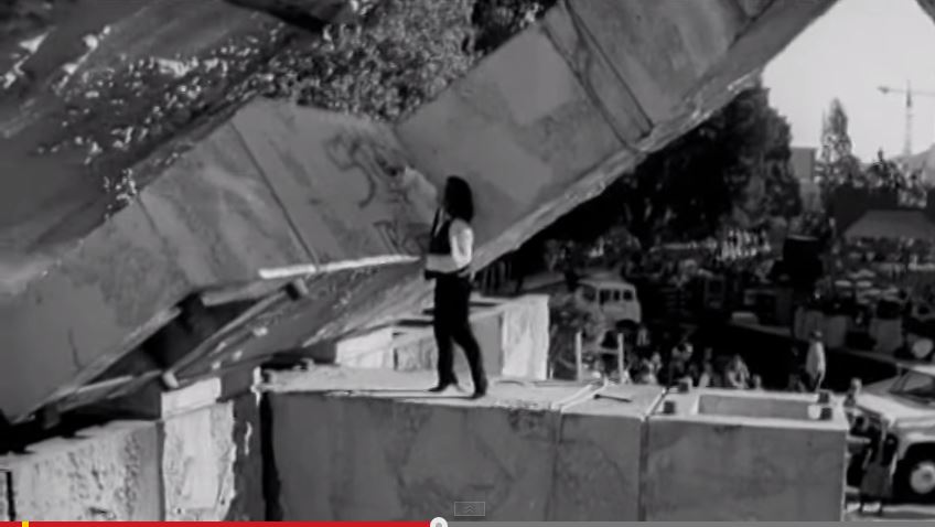 Bono leaves his mark on Vaillancourt Fountain