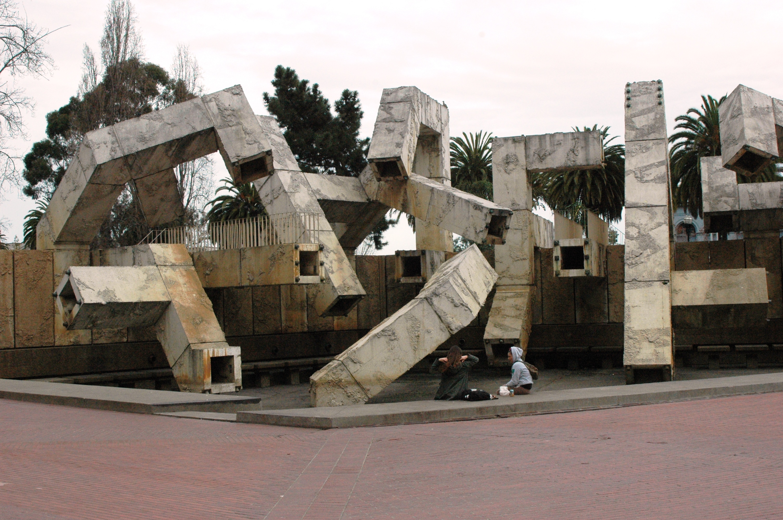 Front View of Vaillancourt Fountain