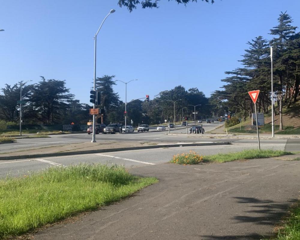 Lake Merced Boulevard and Brotherhood Way (existing conditions)