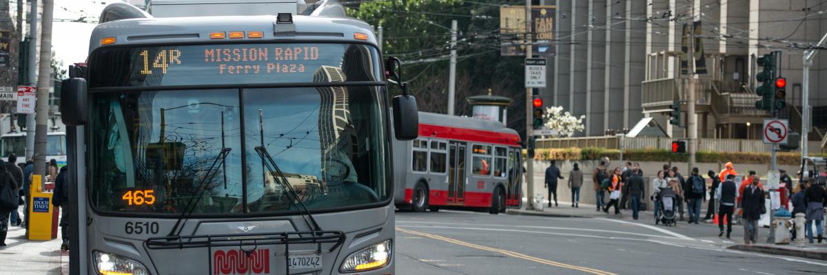 14R Mission Rapid on Mission Street downtown