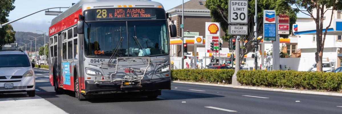 Muni bus on high-occupancy vehicle lane on Lombard Street