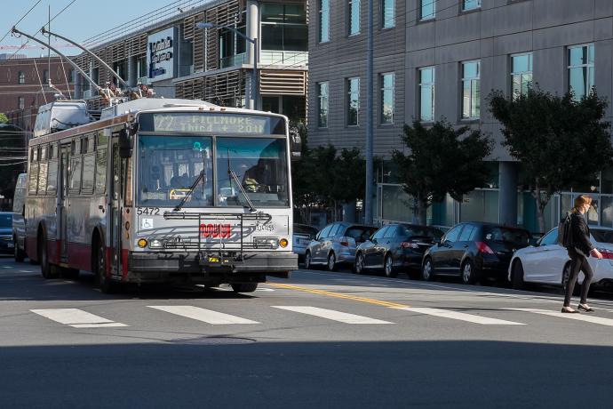 22 fillmore bus on 17th street