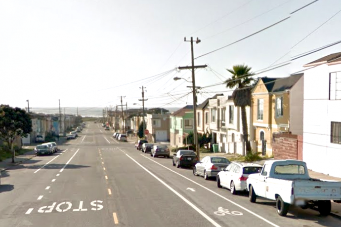 Image of bicycle lanes on Ortega Street in the Sunset that are similar to the planned bike lanes on Vicente Street