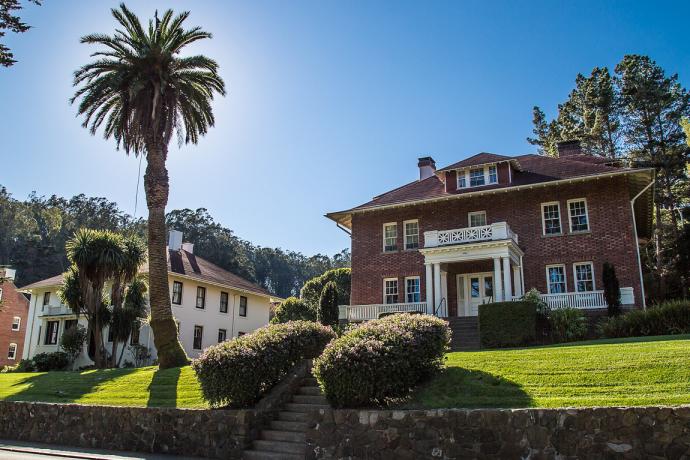 Photo of buildings in Presidio By K Danko, cropped and resized