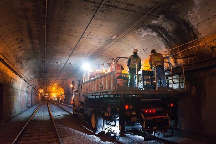 Men working on the Twin Peaks Tunnel.